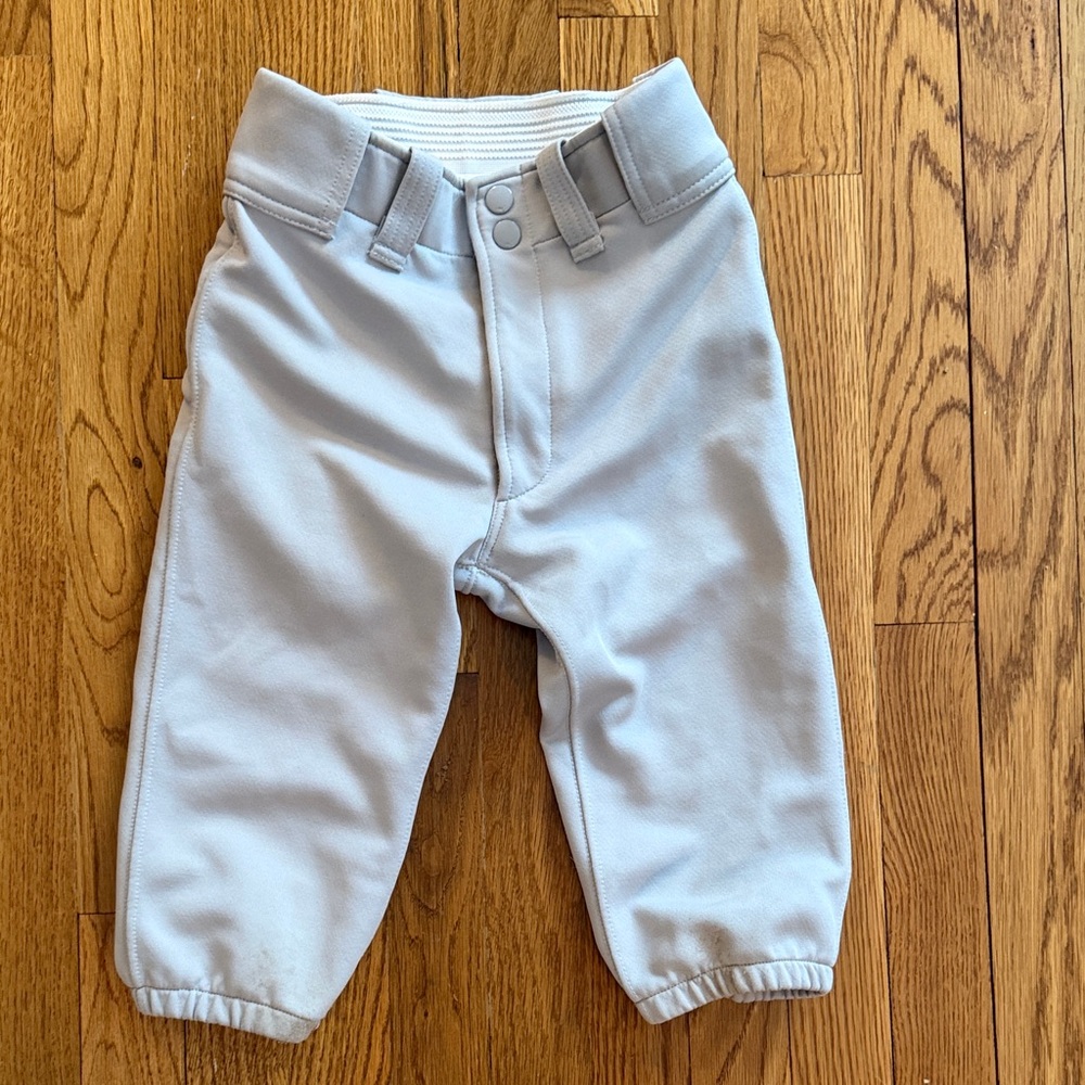 Mizuno youth medium short baseball pants, gray